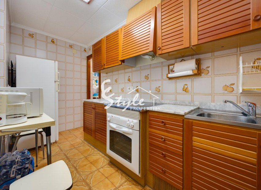 Resale - Apartament  - Torrevieja - Playa del Acequión