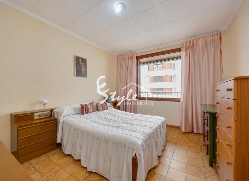 Resale - Apartament  - Torrevieja - Playa del Acequión