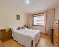 Resale - Apartament  - Torrevieja - Playa del Acequión
