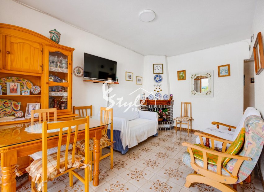 Resale - Apartament  - Torrevieja - Playa del Acequión
