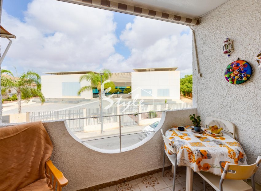 Resale - Apartament  - Torrevieja - Playa del Acequión
