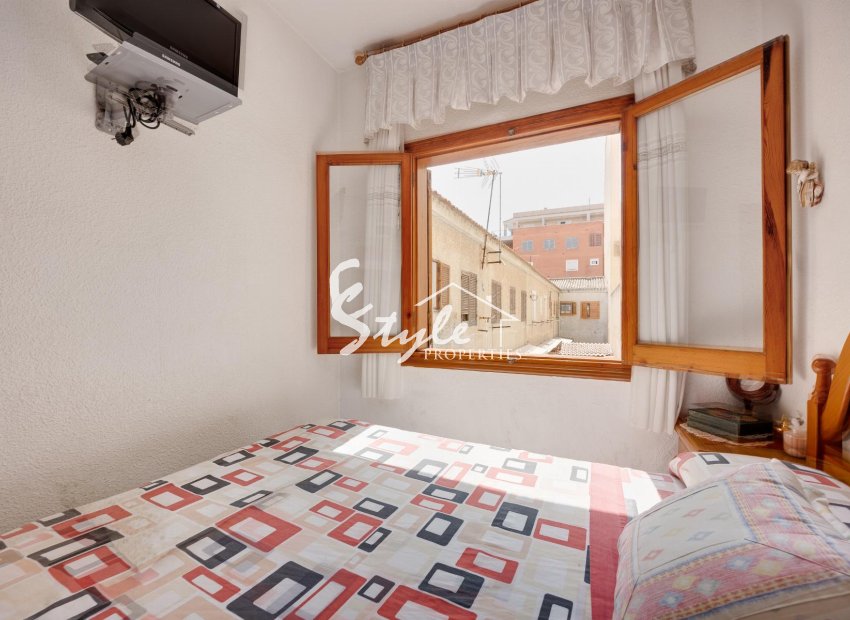 Resale - Apartament  - Torrevieja - Playa del Acequión