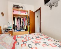 Resale - Apartament  - Torrevieja - Playa del Acequión