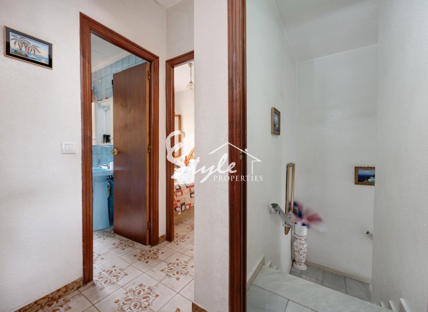 Resale - Apartament  - Torrevieja - Playa del Acequión