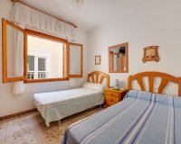 Resale - Apartament  - Torrevieja - Playa del Acequión