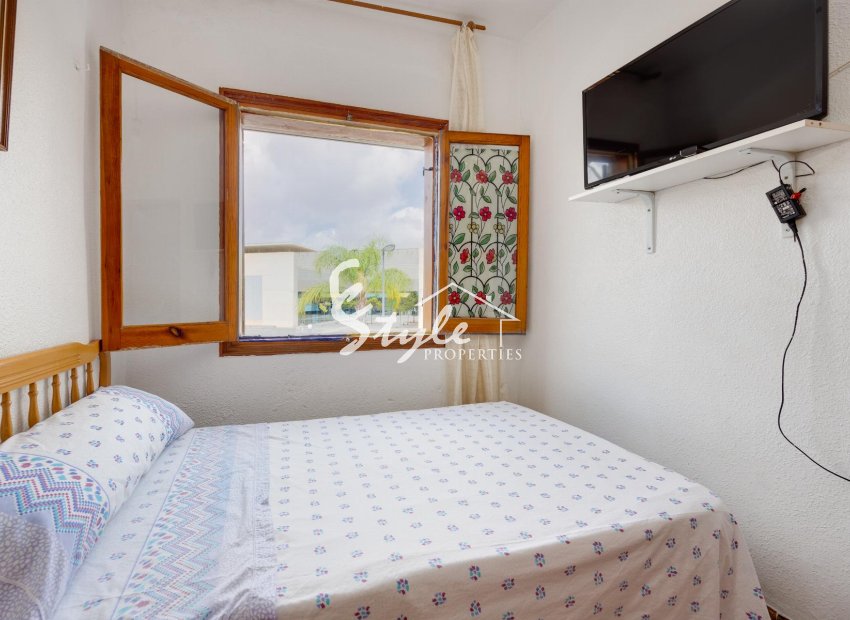Resale - Apartament  - Torrevieja - Playa del Acequión