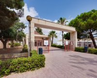 Resale - Apartament  - Torrevieja - Playa del Acequión