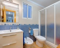 Resale - Apartament  - Torrevieja - Playa del Acequión