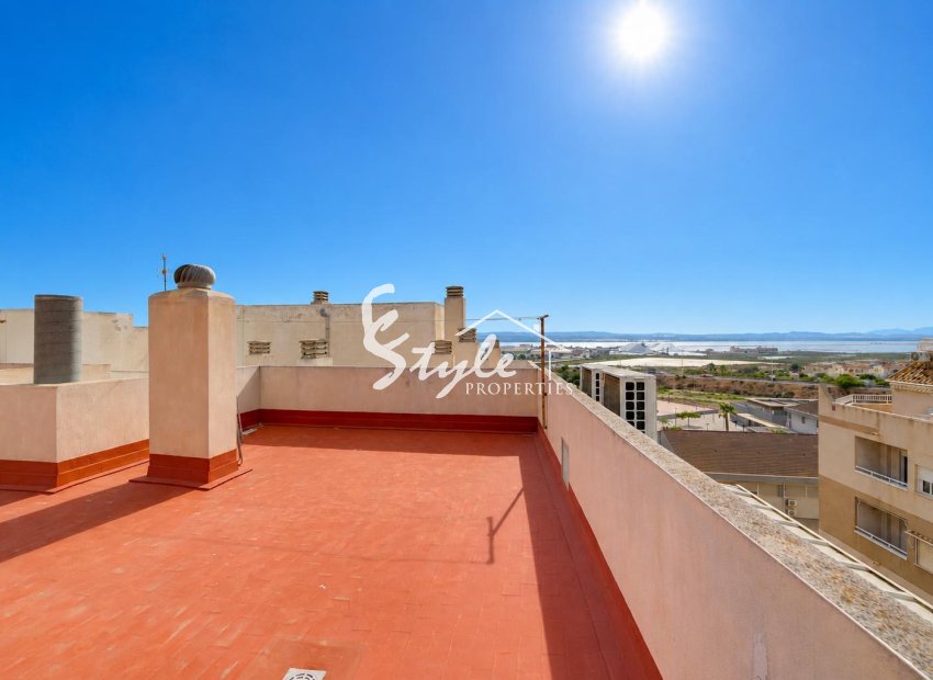 Resale - Apartament  - Torrevieja - Playa del Acequión
