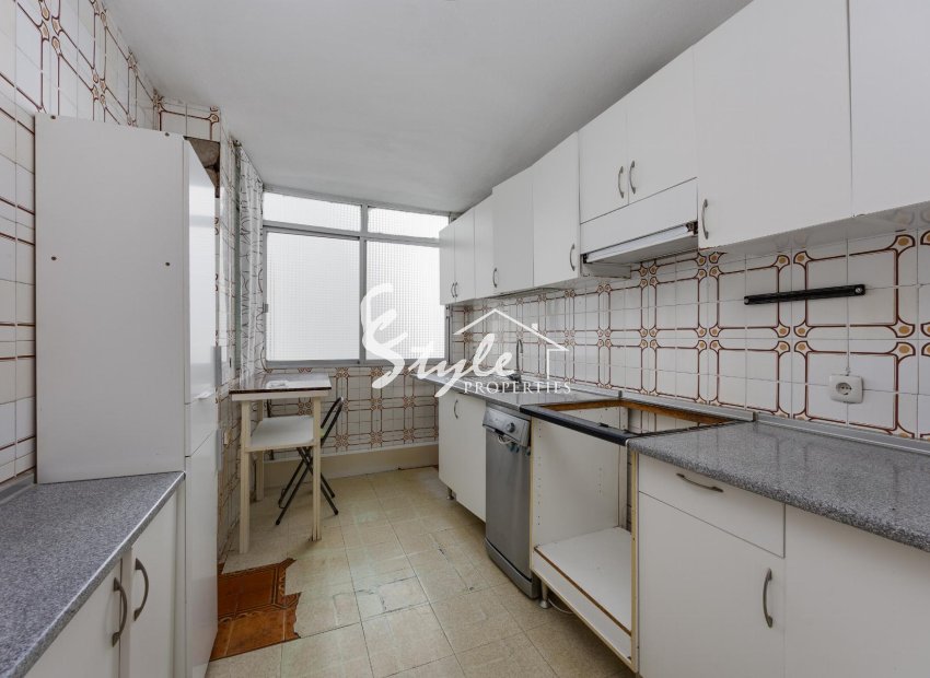 Resale - Apartament  - Torrevieja - Playa del Acequión