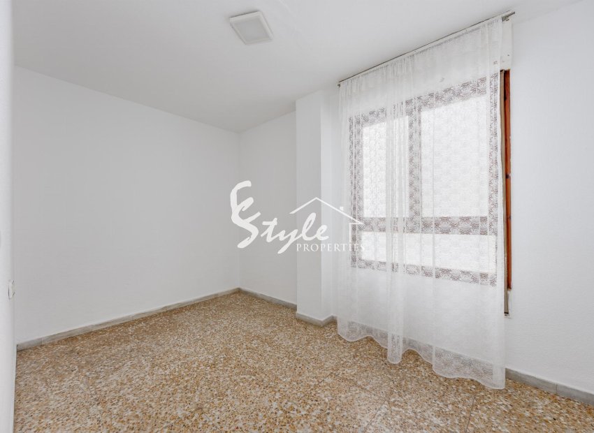 Resale - Apartament  - Torrevieja - Playa del Acequión