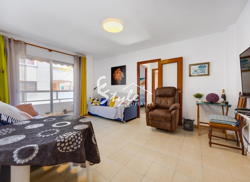 Resale - Apartament  - Torrevieja - Playa del Acequión