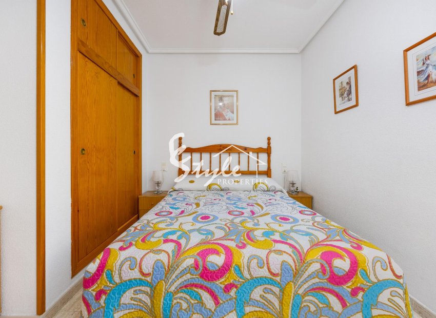 Resale - Apartament  - Torrevieja - Playa del Acequión