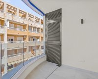 Resale - Apartament  - Torrevieja - Playa del Cura