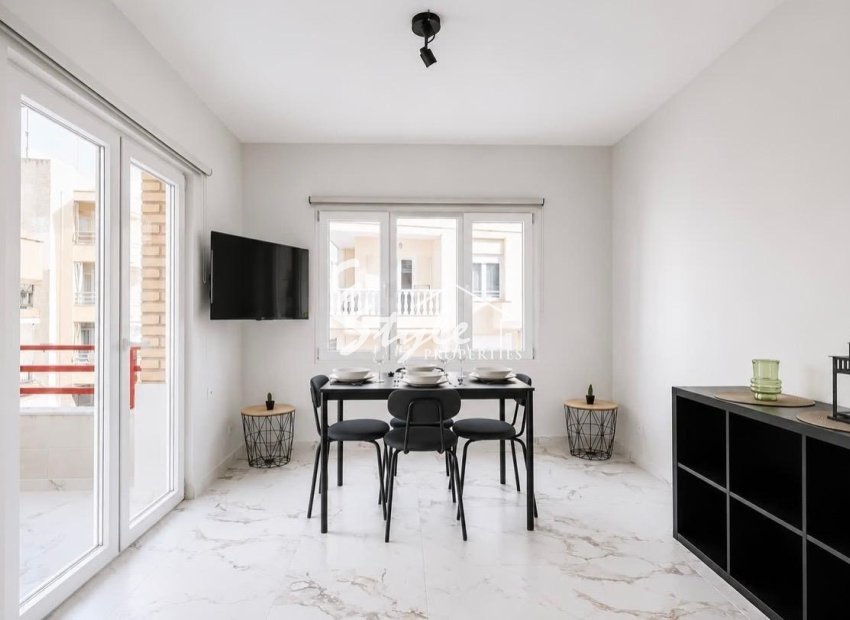 Resale - Apartament  - Torrevieja - Playa del Cura