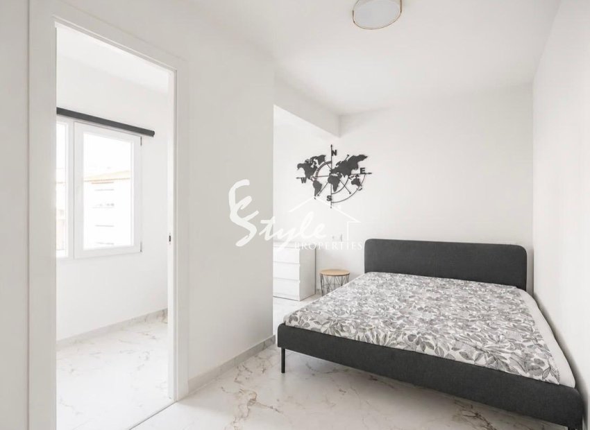 Resale - Apartament  - Torrevieja - Playa del Cura