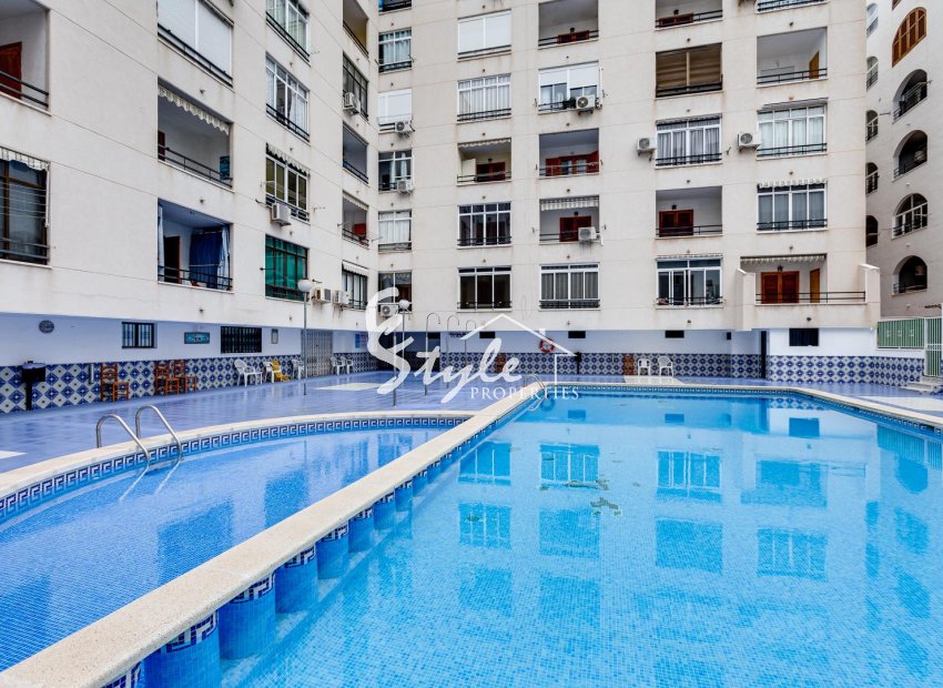 Resale - Apartament  - Torrevieja - Playa del Cura