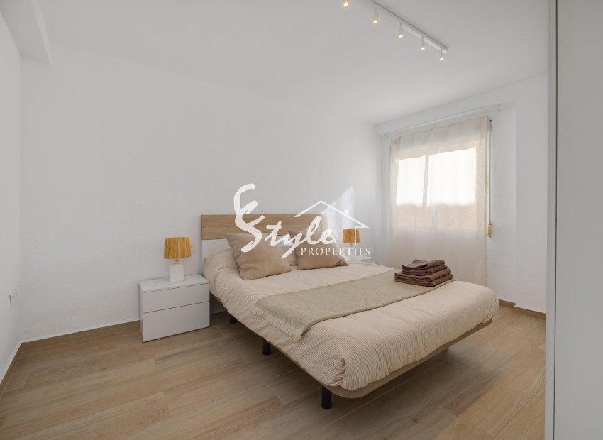 Resale - Apartament  - Torrevieja - Playa del Cura