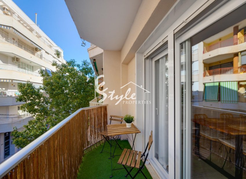 Resale - Apartament  - Torrevieja - Playa del Cura