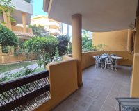 Resale - Apartament  - Torrevieja - Punta Prima