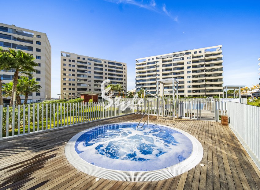 Resale - Apartament  - Torrevieja - Punta Prima