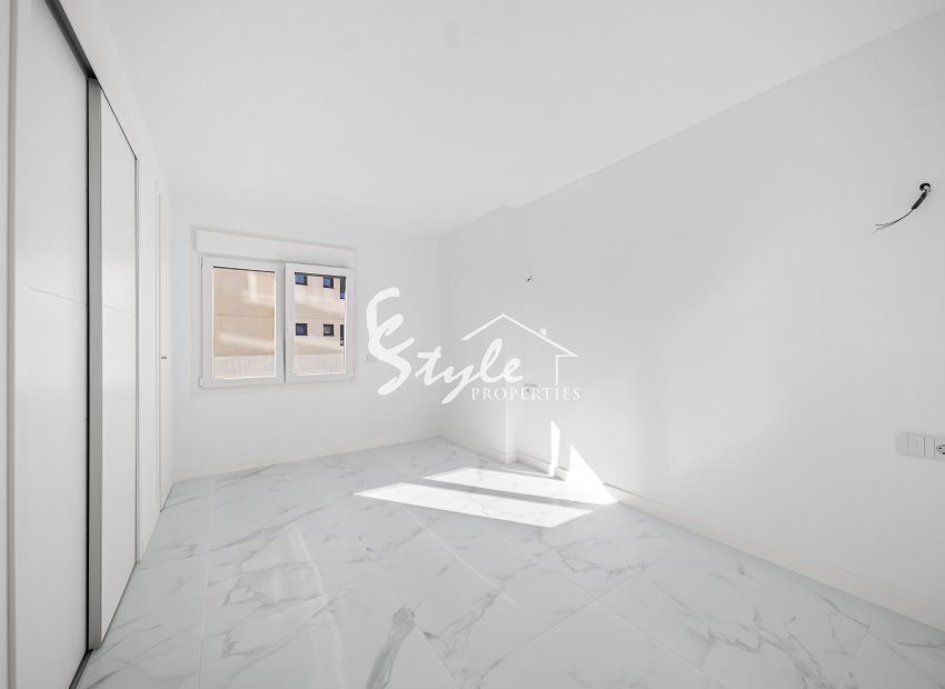 Resale - Apartament  - Torrevieja - Punta Prima