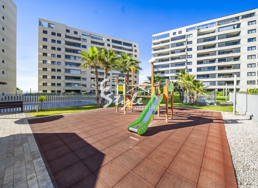 Resale - Apartament  - Torrevieja - Punta Prima