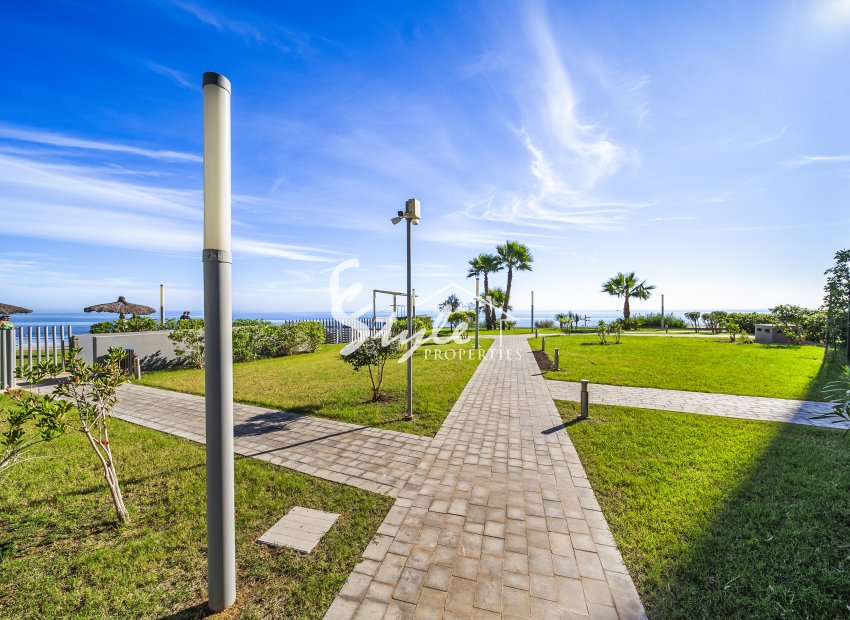Resale - Apartament  - Torrevieja - Punta Prima