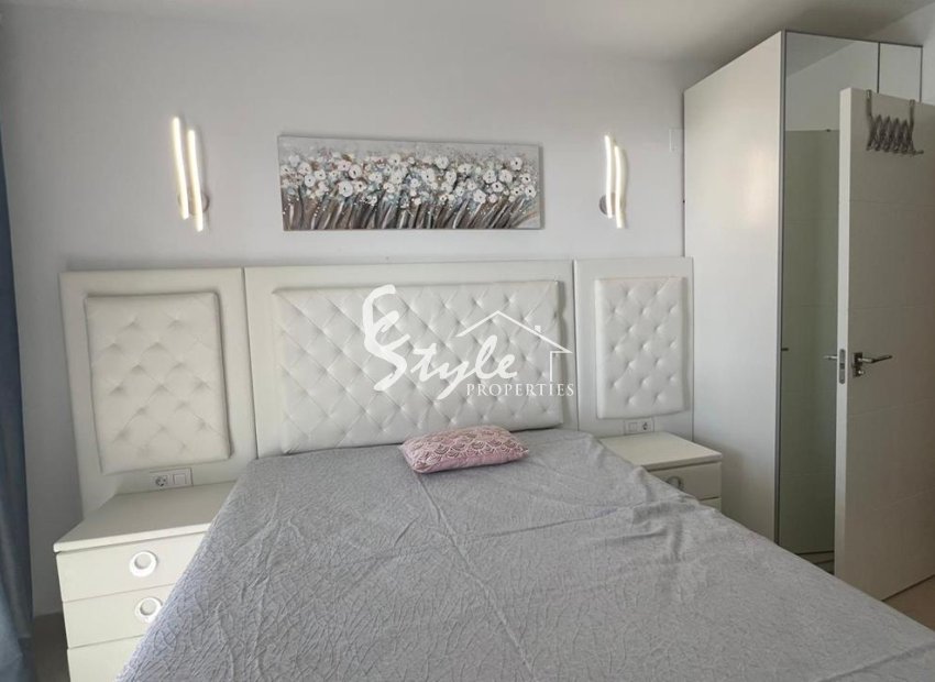 Resale - Apartament  - Torrevieja - Punta Prima