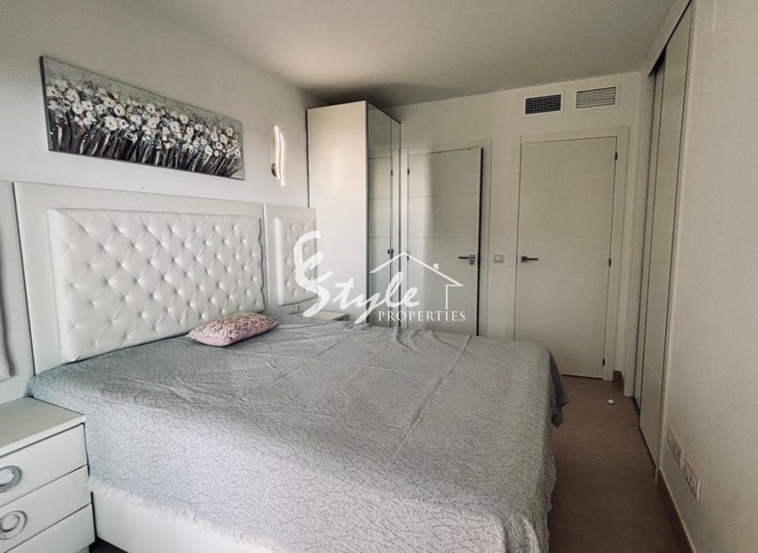 Resale - Apartament  - Torrevieja - Punta Prima