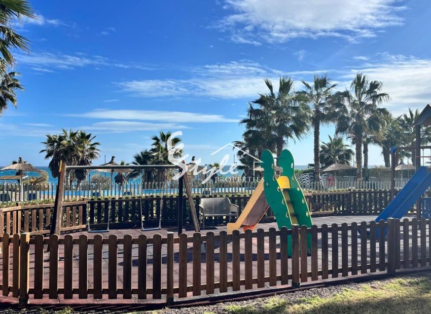 Resale - Apartament  - Torrevieja - Punta Prima