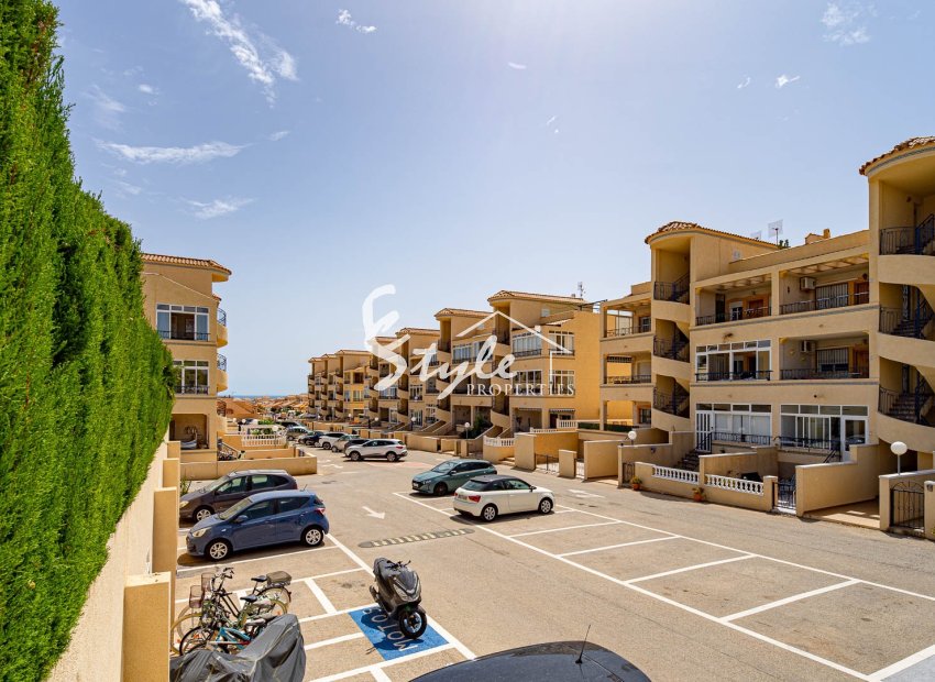 Resale - Apartament  - Torrevieja - Punta Prima