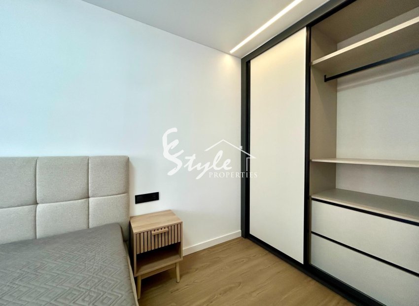 Resale - Apartament  - Torrevieja - Punta Prima