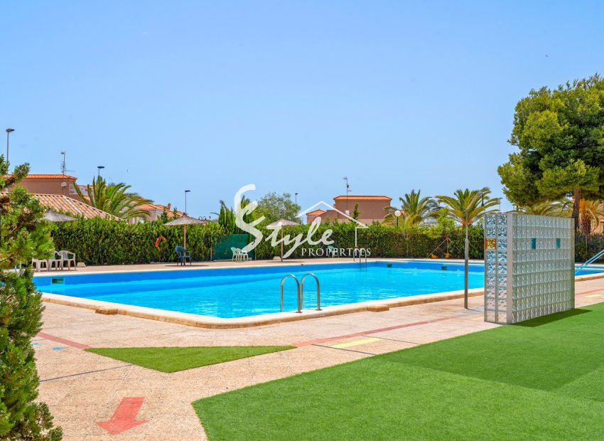 Resale - Apartament  - Torrevieja - Torrevieja - Aguas Nuevas