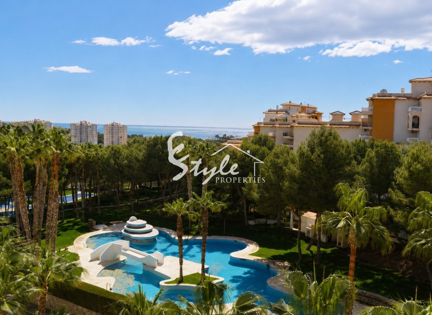 Resale - Apartament  - Villamartín - Campoamor