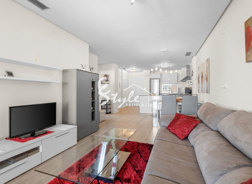 Resale - Apartament  - Villamartín - Los Dolses