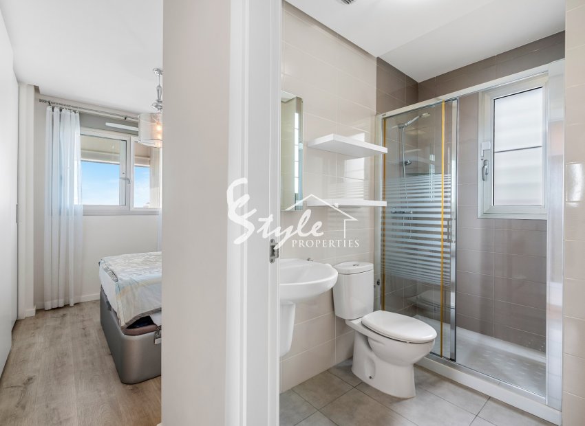 Resale - Apartament  - Villamartín - Los Dolses