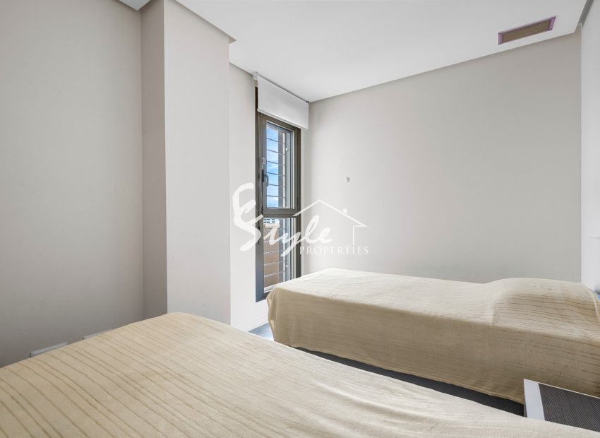 Resale - Apartament  - Villamartín - Los Dolses