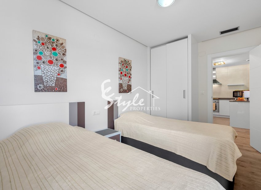 Resale - Apartament  - Villamartín - Los Dolses