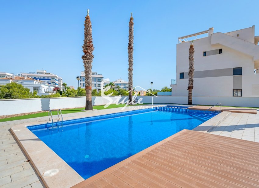 Resale - Apartament  - Villamartín - Orihuela Costa