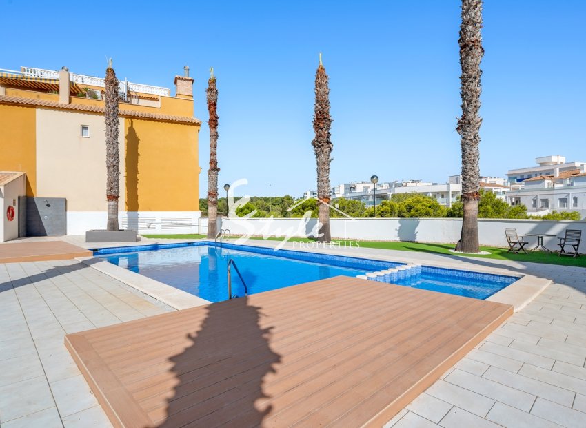 Resale - Apartament  - Villamartín - Orihuela Costa