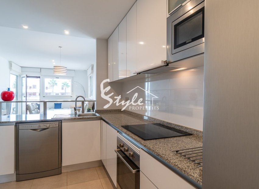 Resale - Apartament  - Villamartín - Orihuela Costa