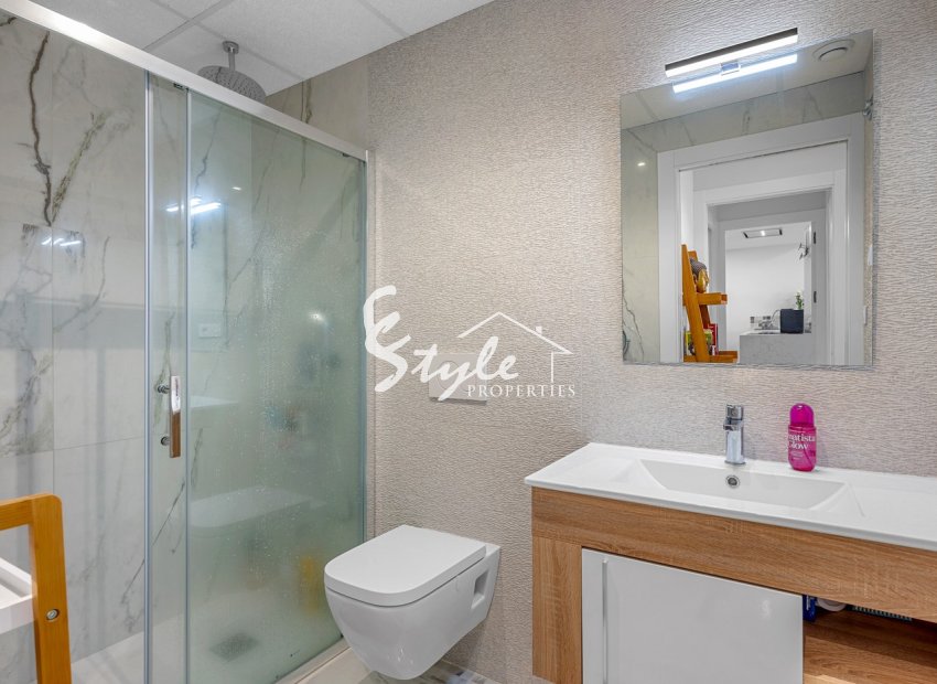 Resale - Apartament  - Villamartín - Playa Flamenca