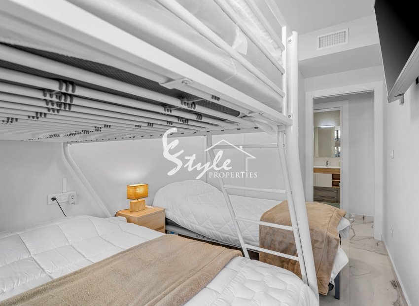 Resale - Apartament  - Villamartín - Playa Flamenca