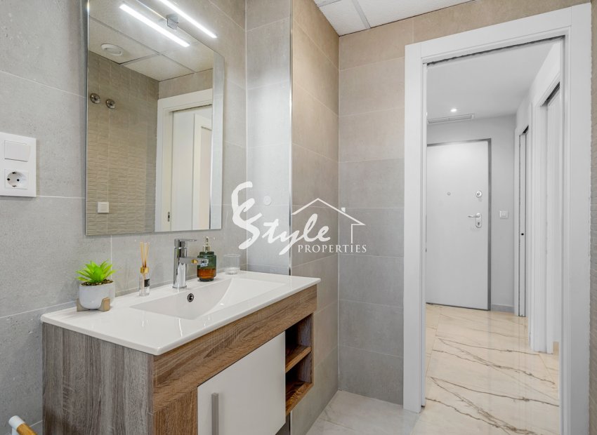Resale - Apartament  - Villamartín - Playa Flamenca