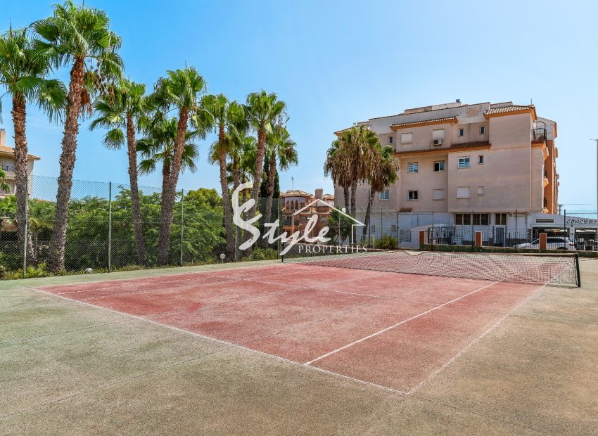 Resale - Apartament  - Villamartín - Playa Flamenca