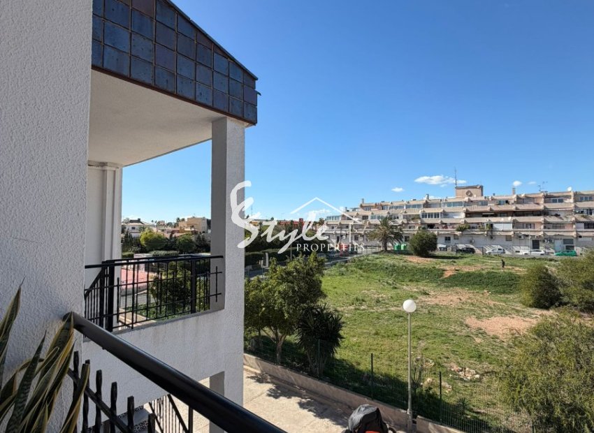 Resale - Apartament  - Villamartín - Punta Prima