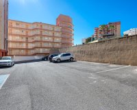 Resale - Apartamento - Arenales del Sol - Segunda linea playa