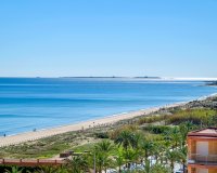 Resale - Apartamento - Arenales del Sol - Segunda linea playa