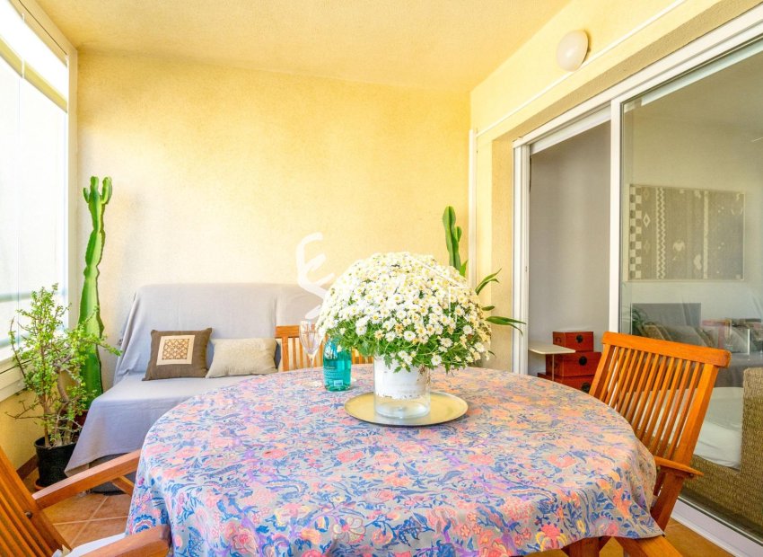 Resale - Apartamento - Dehesa de campoamor - Campoamor